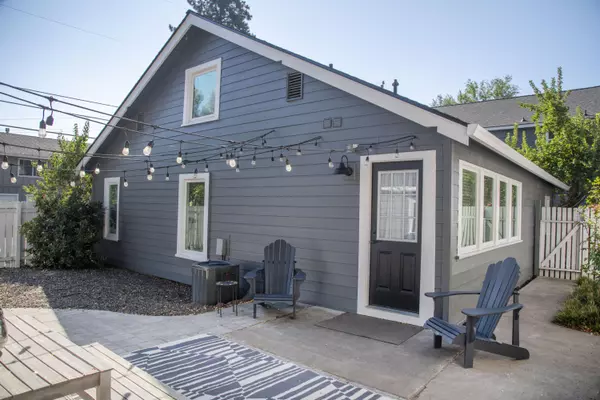 Bend, OR 97703,202 Thurston AVE