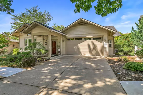 Ashland, OR 97520,815 Creek Stone WAY