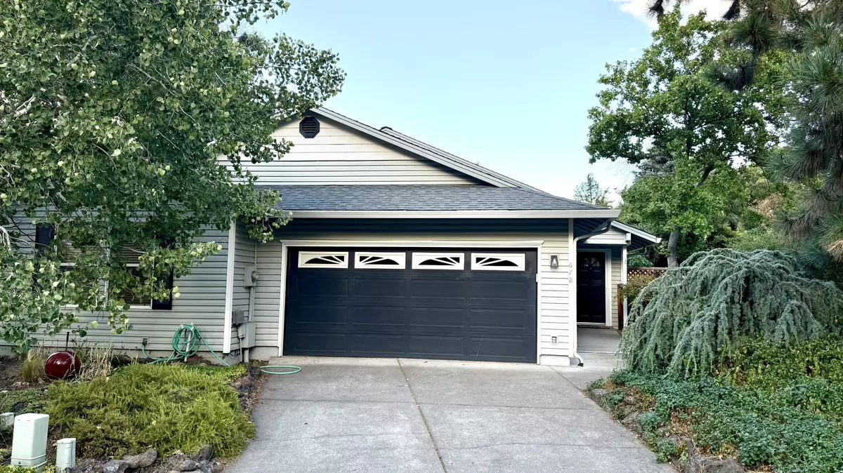 Ashland, OR 97520,678 Berry LN