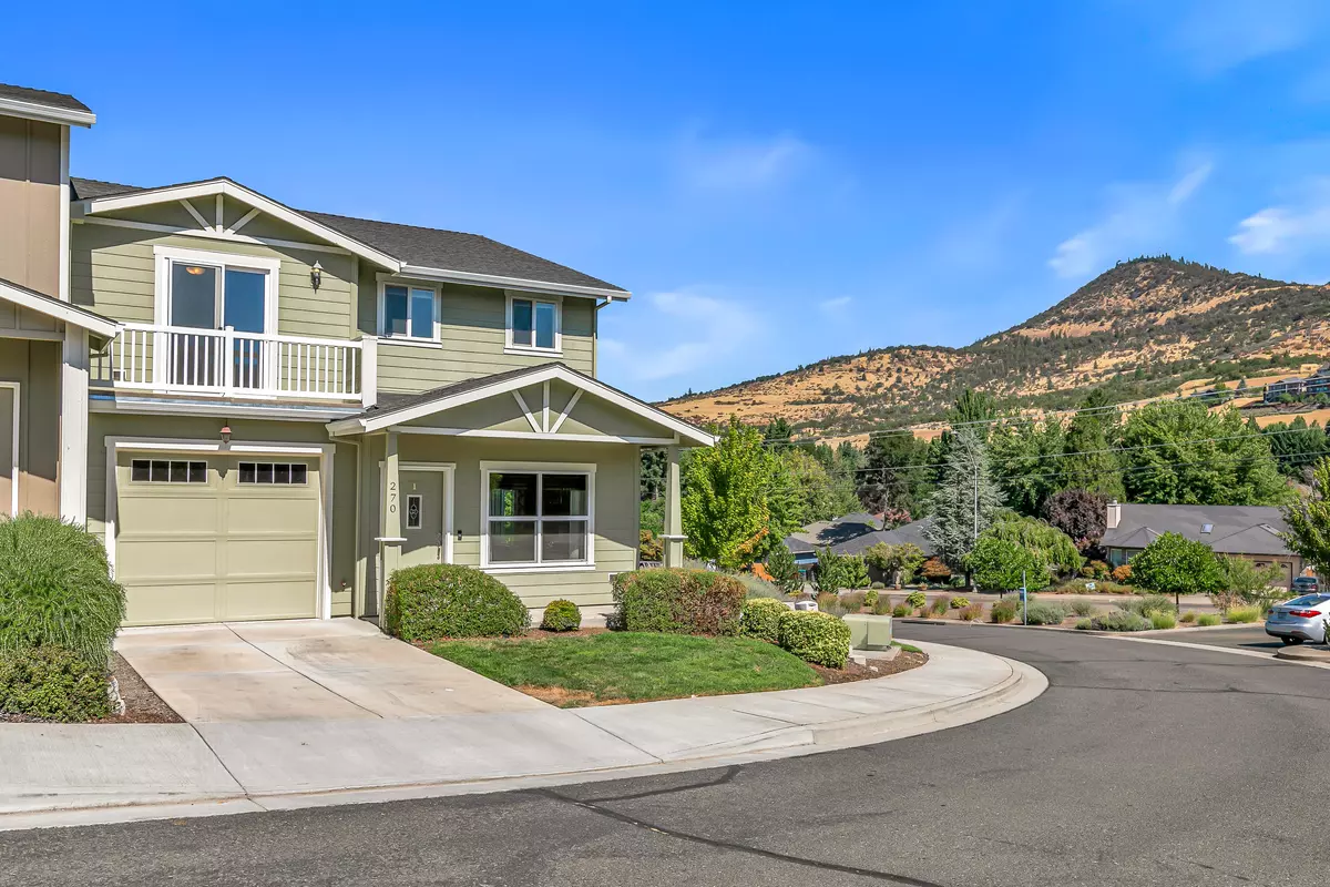 Medford, OR 97504,270 Dunthorpe DR