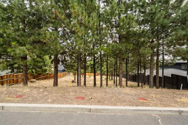 Bend, OR 97703,653 Powell Butte LOOP