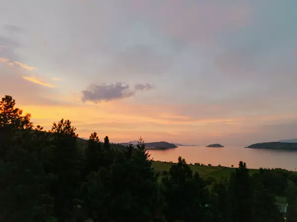 Klamath Falls, OR 97601,981 Wild Plum Alley