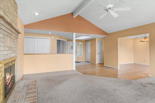 Ashland, OR 97520,912 Cypress Point LOOP