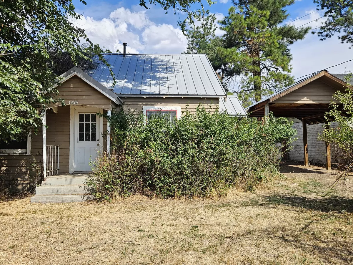 Klamath Falls, OR 97603,1325 Wiard ST