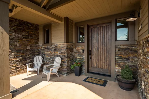 Powell Butte, OR 97753,16585 Wildhorse CT