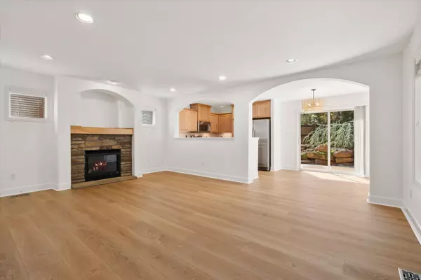 Bend, OR 97703,20261 Ellie LN