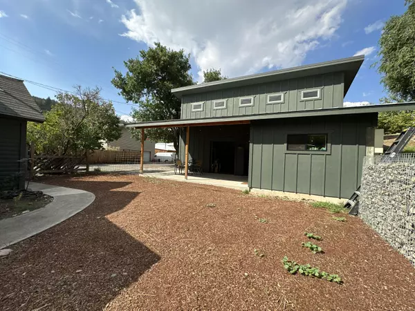 Canyon City, OR 97820,104 Clark ST