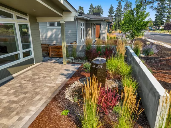 Sisters, OR 97759,242 Lundgren Mill DR