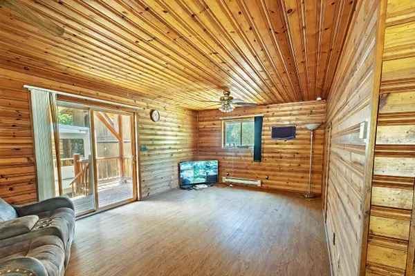 Cave Junction, OR 97523,7354 Takilma RD