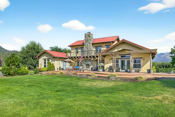 Jacksonville, OR 97530,1176 Hamilton RD