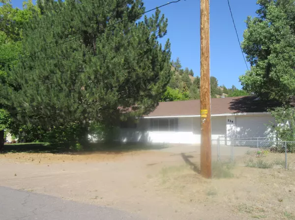 Dorris, CA 96023,324 Sage ST