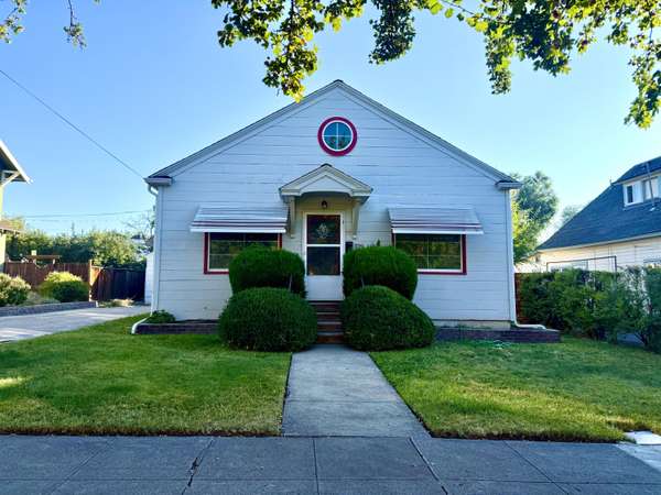 339 9th ST, Klamath Falls, OR 97601