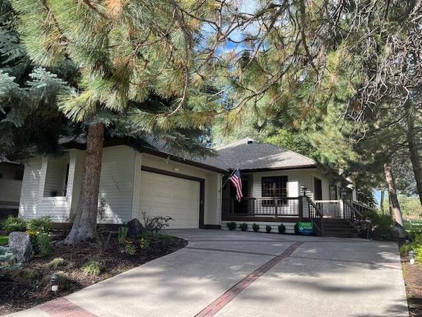 60785 Willow Creek LOOP, Bend, OR 97702