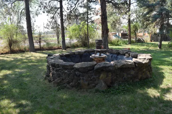 Redmond, OR 97756,6248 Mesa WAY