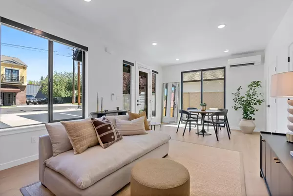 Bend, OR 97703,123 Broadway ST