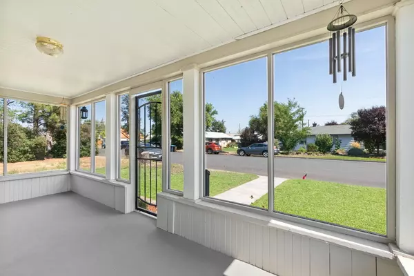 Redmond, OR 97756,153 3rd ST