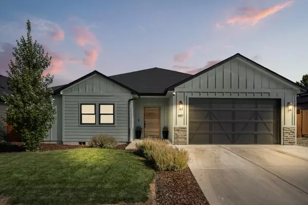 Eagle Point, OR 97524,997 Arrowhead TRL