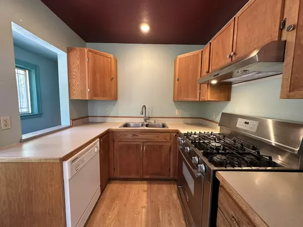 Klamath Falls, OR 97601,846 California AVE