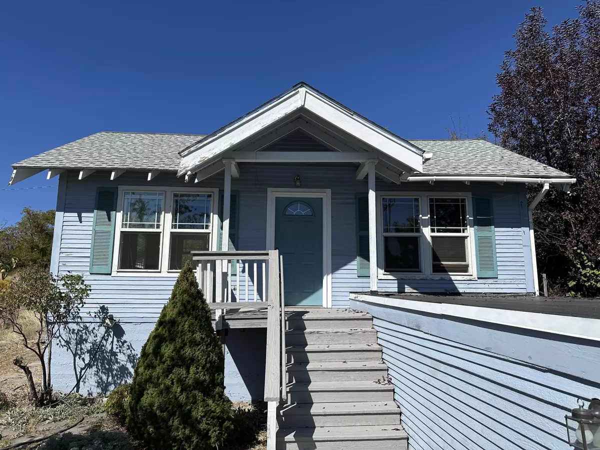 Klamath Falls, OR 97601,846 California AVE