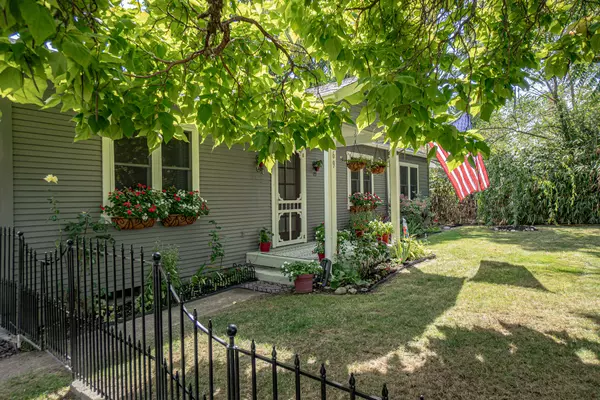 Grants Pass, OR 97527,1969 Allen Creek RD