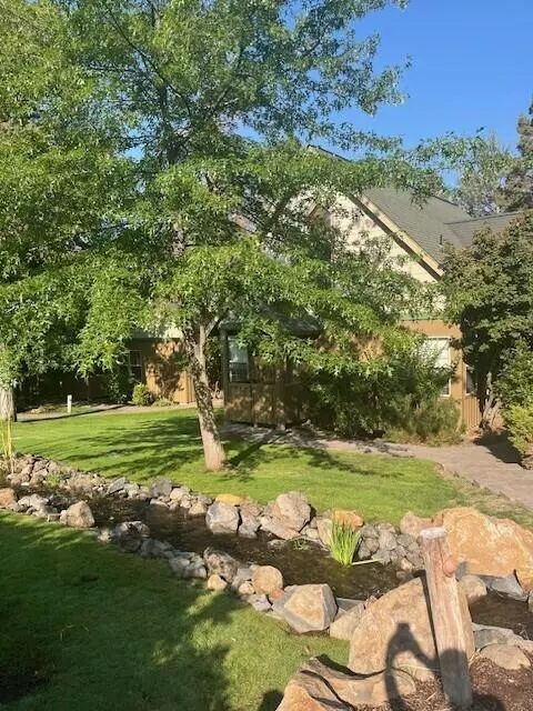 Klamath Falls, OR 97601,4667 Marsh Hawk DR