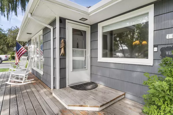 Redmond, OR 97756,1106 15th ST