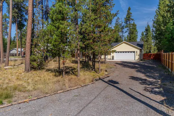 Bend, OR 97707,17316 Golden Eye DR