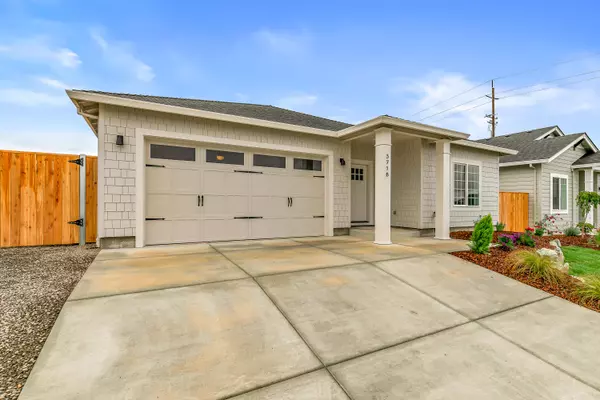 3718 Carlin DR, Medford, OR 97504