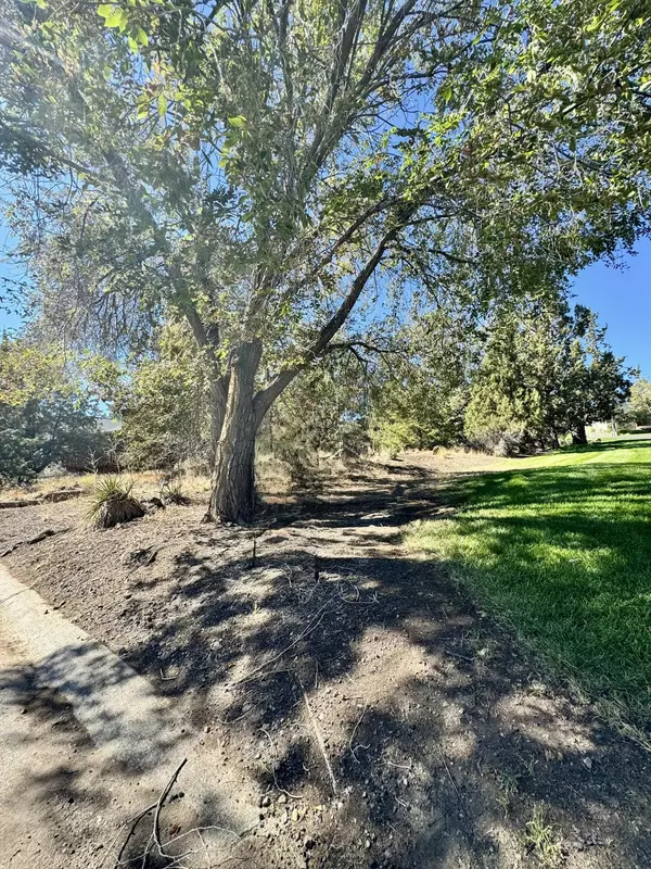 Redmond, OR 97756,34th CT #Lot #62