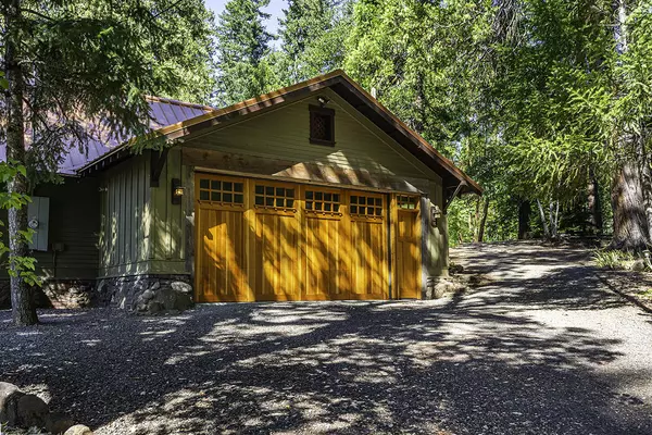 Prospect, OR 97536,44335 Crater Lake HWY