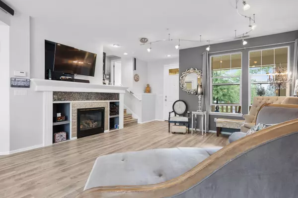 Bend, OR 97702,624 Hill ST