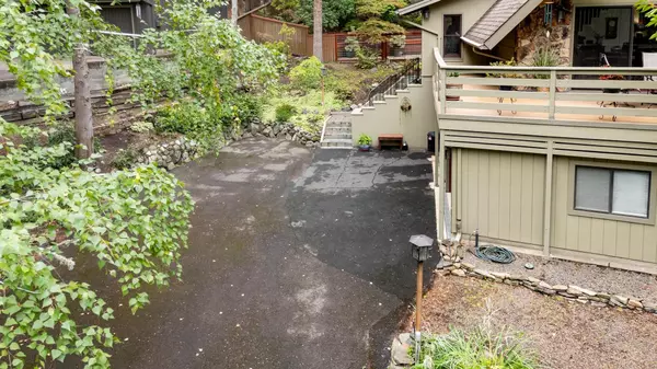 Ashland, OR 97520,355 Granite ST