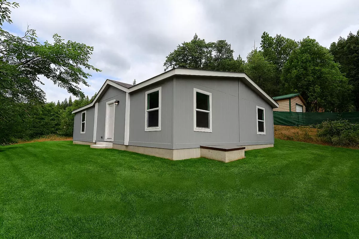 Grants Pass, OR 97526,4790 Granite Hill RD