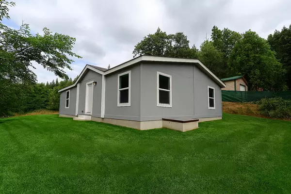 4790 Granite Hill RD, Grants Pass, OR 97526