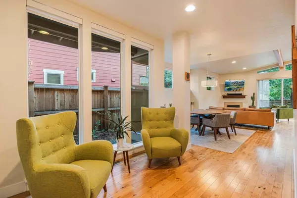 Bend, OR 97702,20033 Millcrest PL