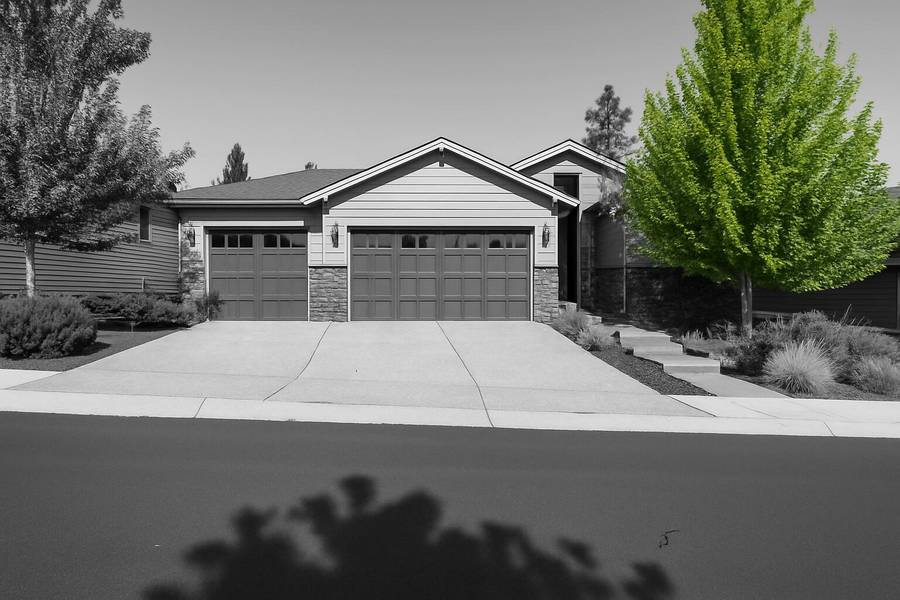 2464 Majestic Ridge DR, Bend, OR 97703
