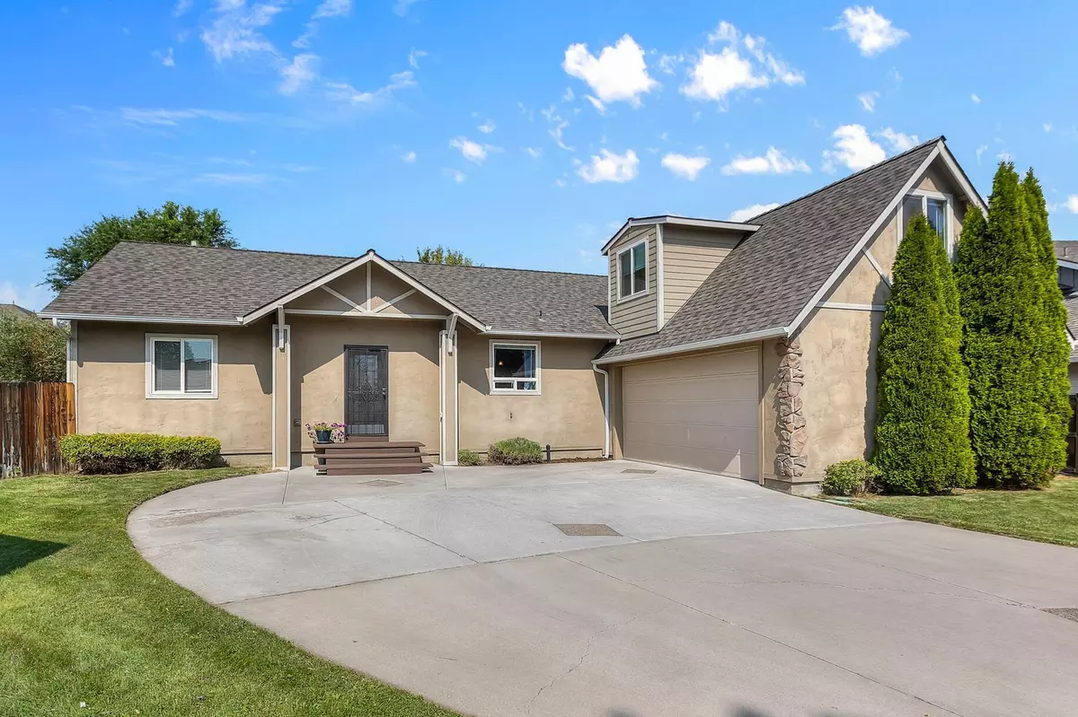 Redmond, OR 97756,1465 19th CT