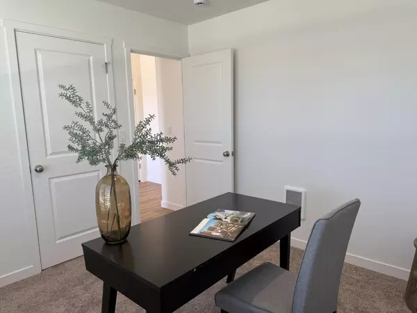 Madras, OR 97741,722 Rickenbacker RD #133