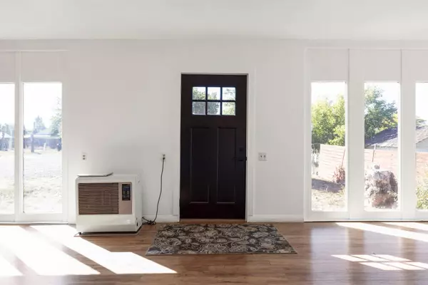 Klamath Falls, OR 97603,2760 Derby ST