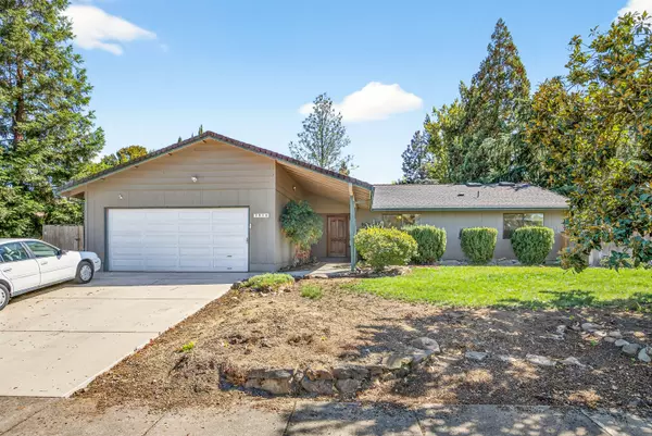 Medford, OR 97504,2616 Stonebrook DR