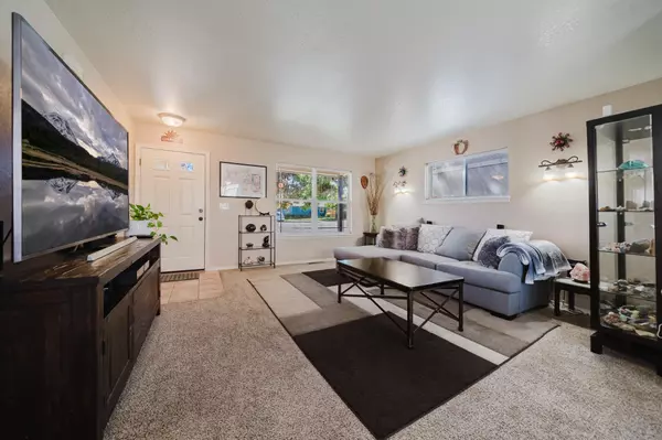 Bend, OR 97702,61055 Borden DR