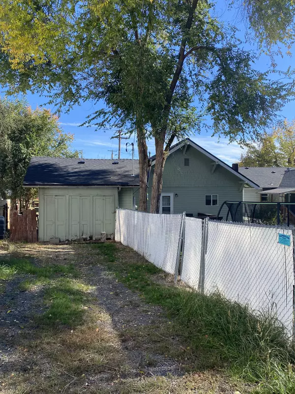 Klamath Falls, OR 97601,1180 Crescent AVE