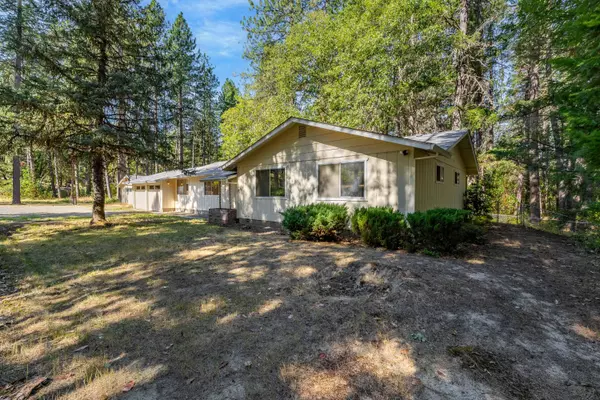 Grants Pass, OR 97527,475 Pyle DR