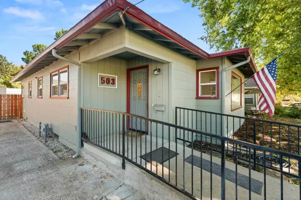 Grants Pass, OR 97526,503 Dean DR