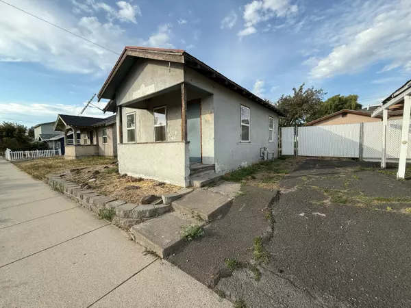 Klamath Falls, OR 97601,313 Martin ST