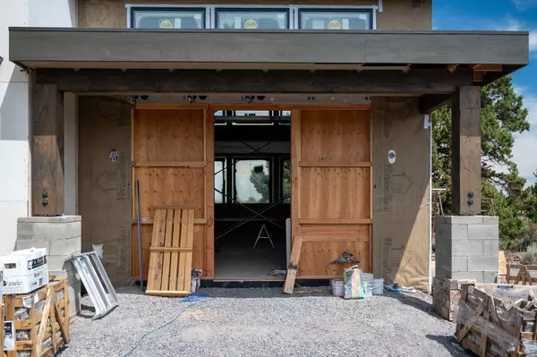 Bend, OR 97701,22936 Ghost Tree LN