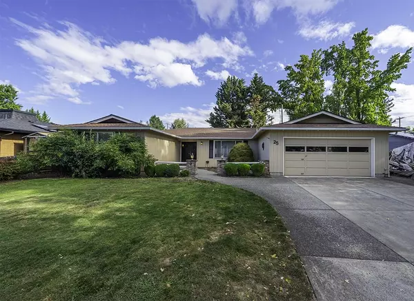 25 Donna WAY, Central Point, OR 97502