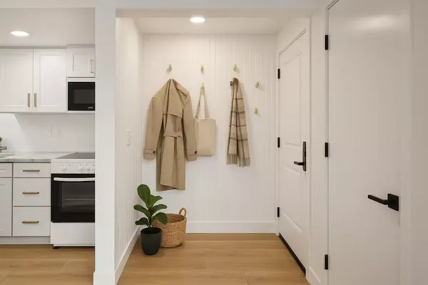 Bend, OR 97702,18575 Century DR ## 624