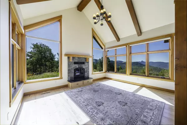 Ashland, OR 97520,1940 Soda Mountain RD