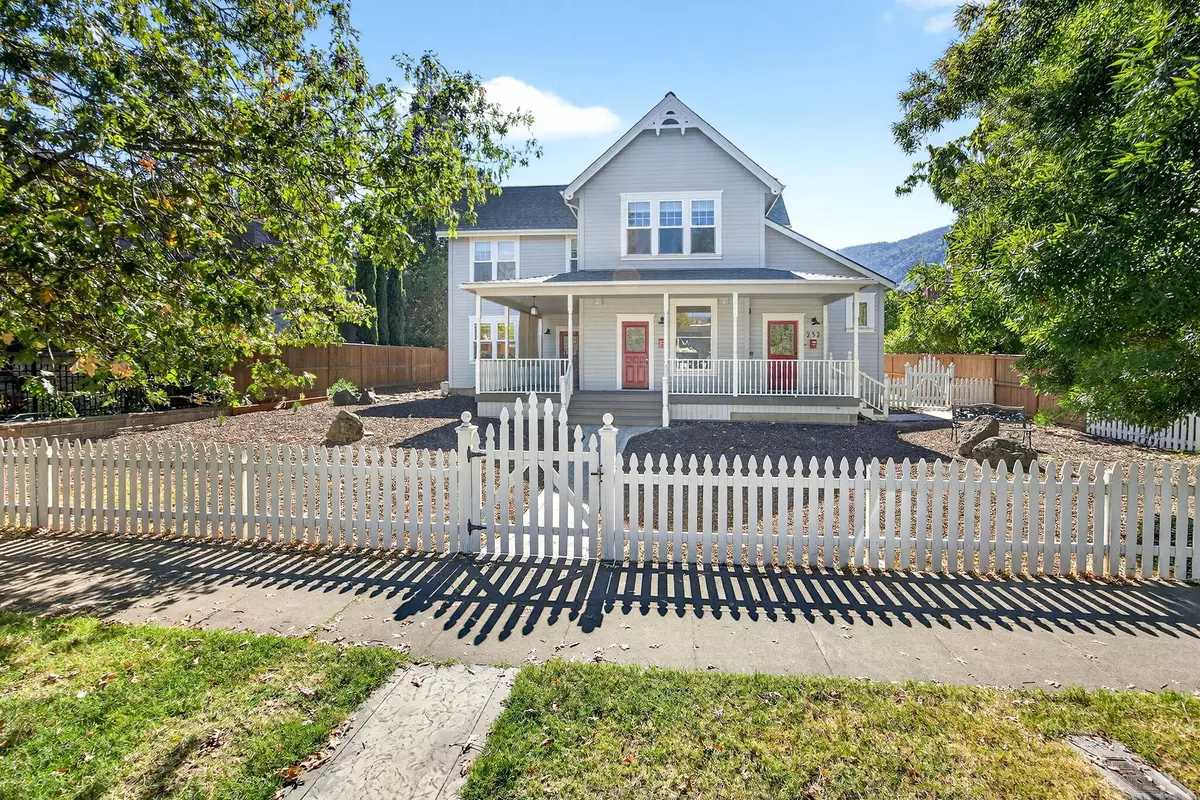 Ashland, OR 97520,252 B ST